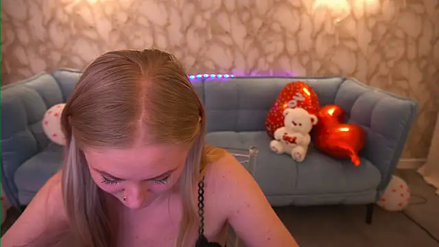 Snapshot of DramaQuenns chatting on 15, 2, 2026 DramaQuenns online show from 15, 2, 2026