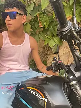 JHON BIGCOCK23 online show from 10, 2, 2026