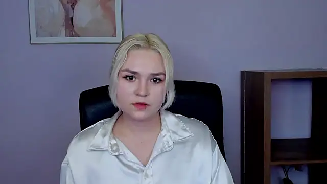 SweetLilyxo online show from 12, 2, 2026