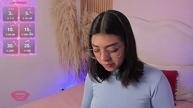 rebeca taylor online show from 13, 3, 2026