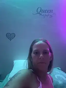 Shortie8787 online show from 11, 4, 2026