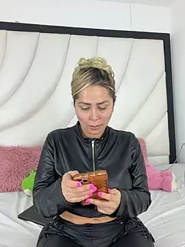 Angelicalove07 online show from 18, 2, 2026