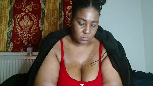 CurvySashia online show from 3, 4, 2026