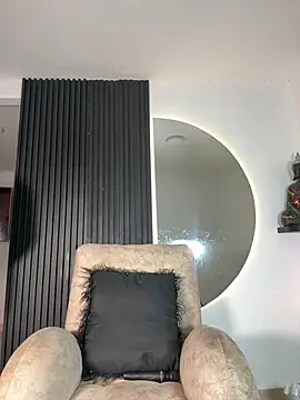 ARON LUXX online show from 13, 2, 2026