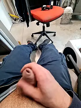 mika3377 online show from 5, 2, 2026