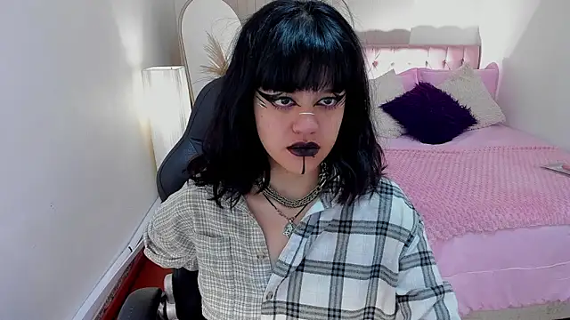 Snapshot of Nahemot_sadish chatting on 8, 3, 2026 Nahemot sadish online show from 8, 3, 2026