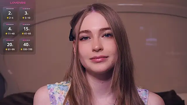 Snapshot of RowenaIanniello chatting on 15, 3, 2026 RowenaIanniello online show from 15, 3, 2026