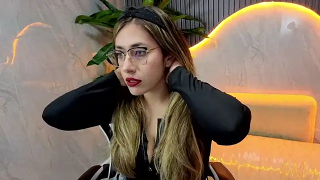 caroline tp online show from 4, 2, 2026