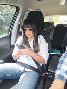 Lyonette reading1 online show from 3, 3, 2026