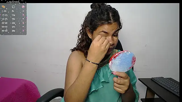 yaazhinii online show from 3, 3, 2026