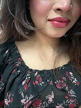 riya sharma11 online show from 4, 3, 2026