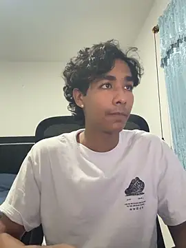 Snapshot of Pedestal_diamant chatting on 3, 3, 2026 Pedestal diamant online show from 3, 3, 2026