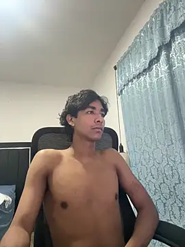 Snapshot of Pedestal_diamant chatting on 6, 3, 2026 Pedestal diamant online show from 6, 3, 2026