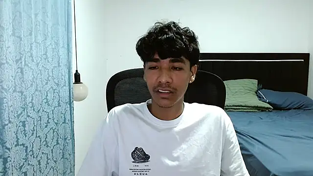 Snapshot of Pedestal_diamant chatting on 11, 3, 2026 Pedestal diamant online show from 11, 3, 2026