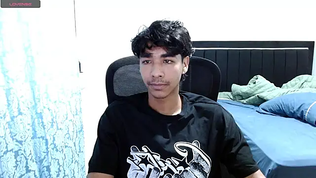 Snapshot of Pedestal_diamant chatting on 13, 3, 2026 Pedestal diamant online show from 13, 3, 2026