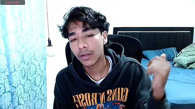 Snapshot of Pedestal_diamant chatting on 14, 3, 2026 Pedestal diamant online show from 14, 3, 2026