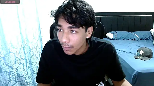 Snapshot of Pedestal_diamant chatting on 14, 3, 2026 Pedestal diamant online show from 14, 3, 2026