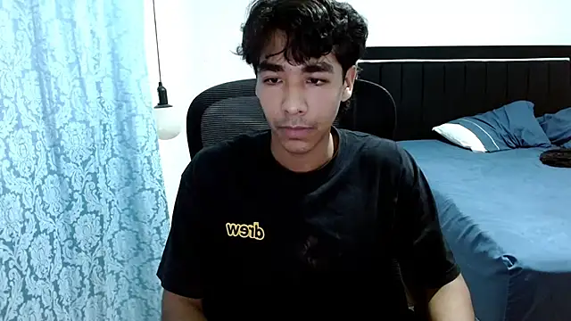 Snapshot of Pedestal_diamant chatting on 25, 3, 2026 Pedestal diamant online show from 25, 3, 2026