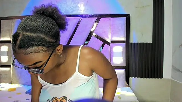 Snapshot of salem_rosee chatting on 1, 4, 2026 salem rosee online show from 1, 4, 2026