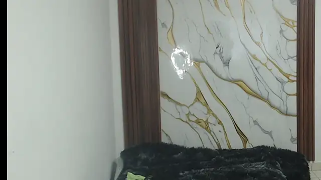 Snapshot of valen_ros chatting on 5, 3, 2026 valen ros online show from 5, 3, 2026