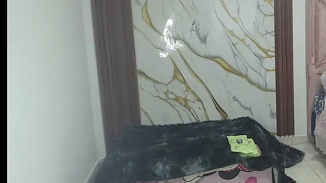 Snapshot of valen_ros chatting on 6, 3, 2026 valen ros online show from 6, 3, 2026