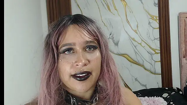 Snapshot of valen_ros chatting on 8, 3, 2026 valen ros online show from 8, 3, 2026