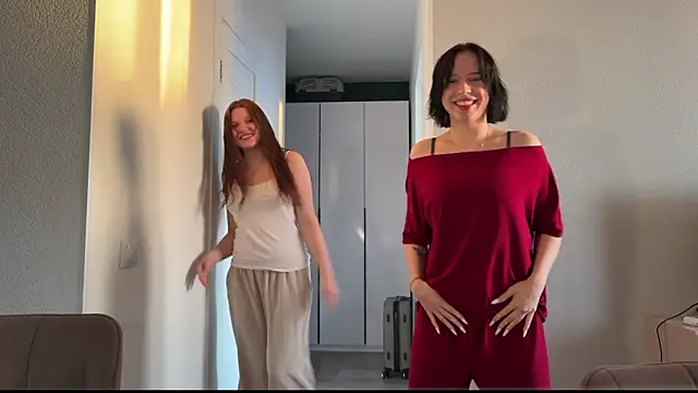 lunamuna  online show from 5, 2, 2026