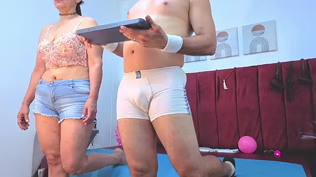 Giselle James online show from 7, 2, 2026