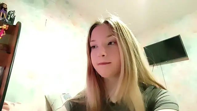 Snapshot of TiaBIanks chatting on 3, 3, 2026 TiaBIanks online show from 3, 3, 2026