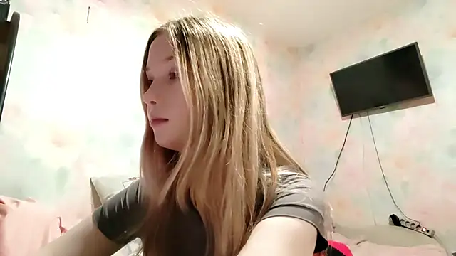 Snapshot of TiaBIanks chatting on 6, 3, 2026 TiaBIanks online show from 6, 3, 2026