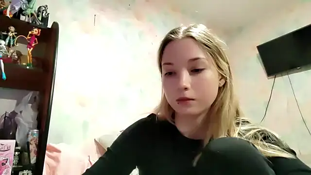 Snapshot of TiaBIanks chatting on 12, 3, 2026 TiaBIanks online show from 12, 3, 2026