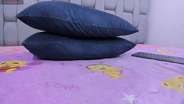 Messy-Saray- online show from 6, 2, 2026