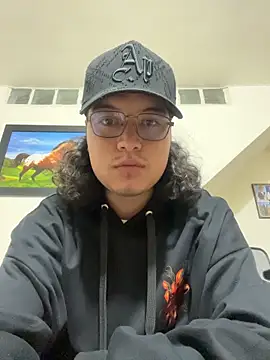 Samael Garro online show from 5, 2, 2026