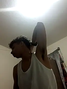 Snapshot of baby_22cm chatting on 15, 3, 2026 baby 22cm online show from 15, 3, 2026