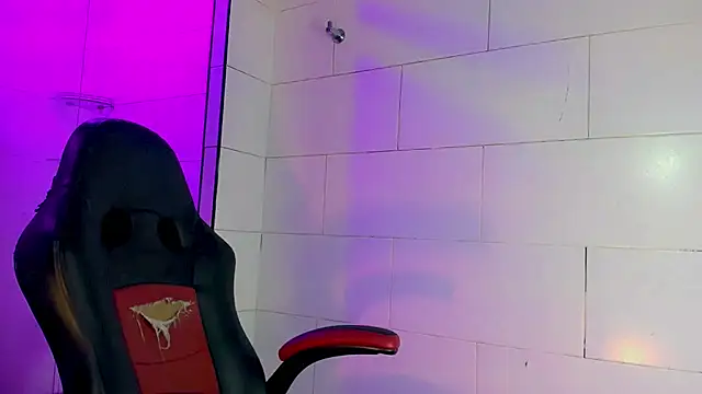 Kendall  fox  online show from 6, 2, 2026