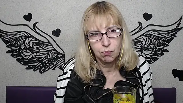 Snapshot of PattySanny chatting on 7, 3, 2026 PattySanny online show from 7, 3, 2026