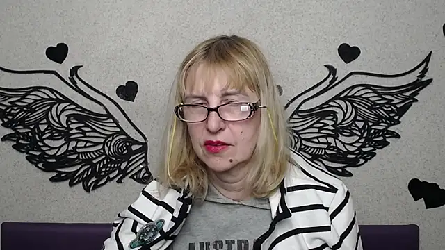 Snapshot of PattySanny chatting on 8, 3, 2026 PattySanny online show from 8, 3, 2026