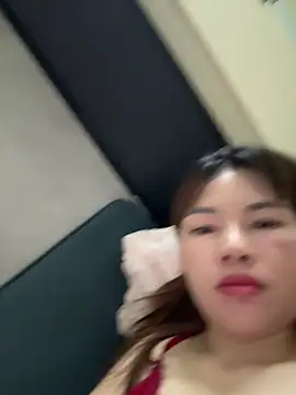 Snapshot of Loyalty-love chatting on 6, 3, 2026 Loyalty-love online show from 6, 3, 2026