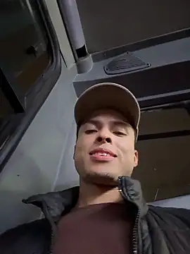 Snapshot of Eros_lee chatting on 8, 3, 2026 Eros lee online show from 8, 3, 2026