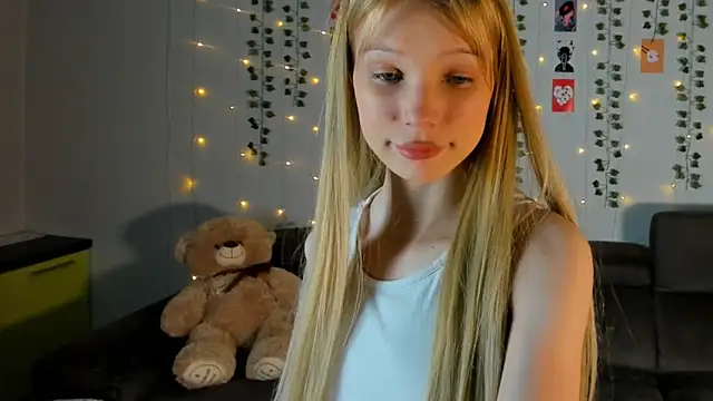 Kiracute18 online show from 14, 3, 2026