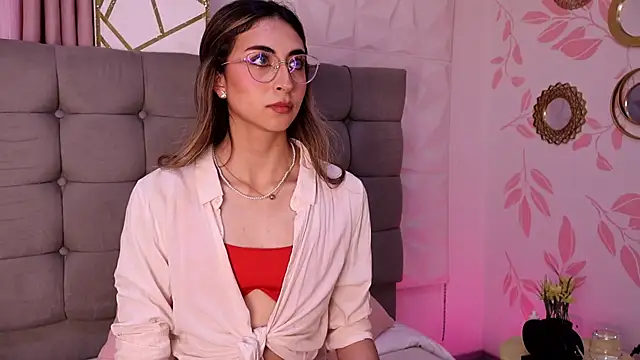 Snapshot of EmmaClark__ chatting on 28, 2, 2026 EmmaClark online show from 28, 2, 2026