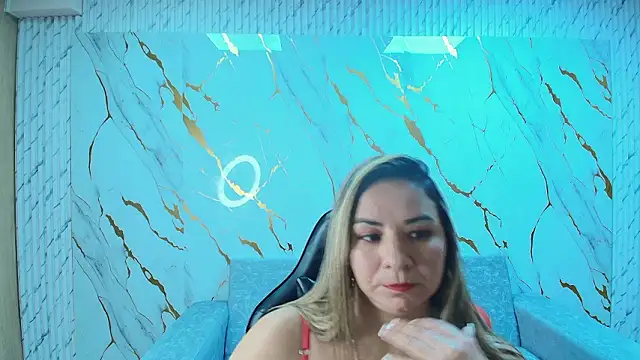 Nina seducta tf online show from 10, 2, 2026