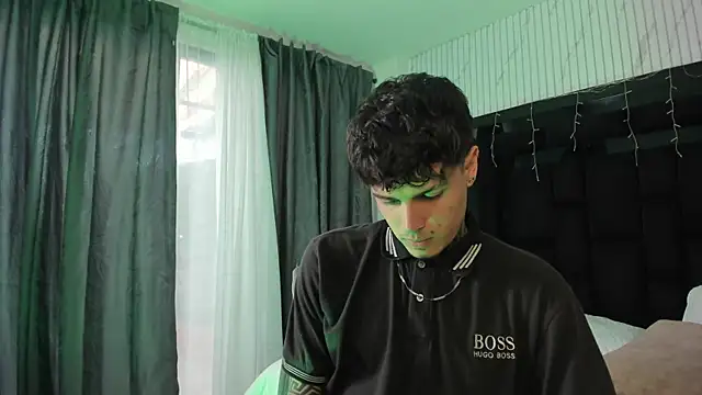 Snapshot of Declan-Foxx chatting on 3, 4, 2026 Declan-Foxx online show from 3, 4, 2026