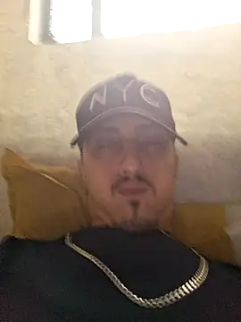 Snapshot of ReizinhoOh chatting on 10, 2, 2026 ReizinhoOh online show from 10, 2, 2026