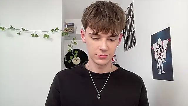 Snapshot of YourMilkyGuy chatting on 27, 3, 2026 YourMilkyGuy online show from 27, 3, 2026