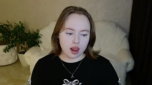 SelenaAsti online show from 13, 2, 2026