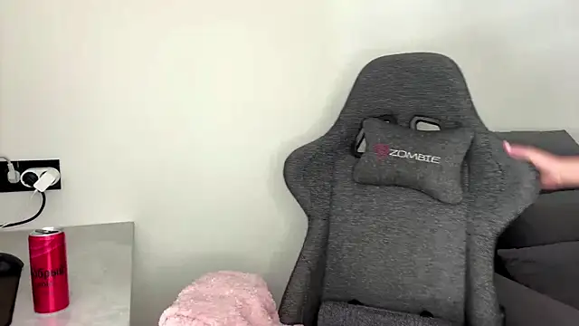 Blonde Pickme online show from 8, 2, 2026