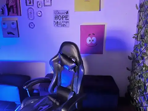 Juli W online show from 20, 3, 2026