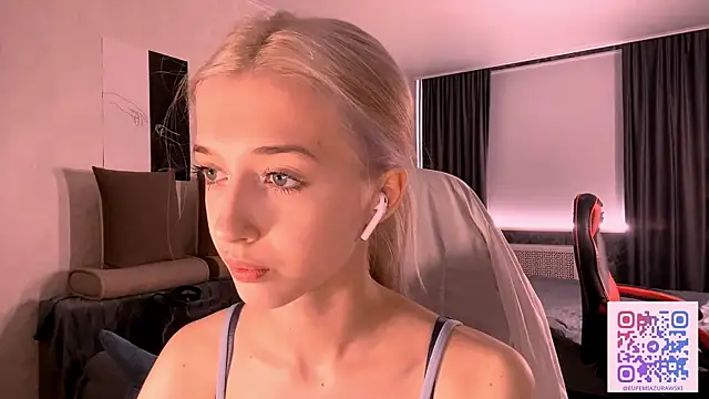 Snapshot of TaliCaan chatting on 5, 3, 2026 TaliCaan online show from 5, 3, 2026