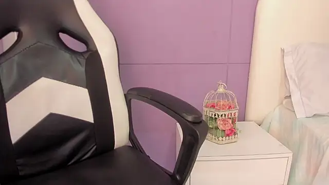 Snapshot of luna_bradley_ chatting on 16, 2, 2026 luna bradley online show from 16, 2, 2026